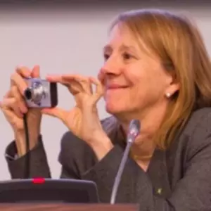 Esther Dyson profile picture