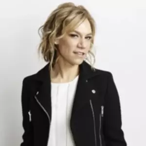 Julie Rice profile picture