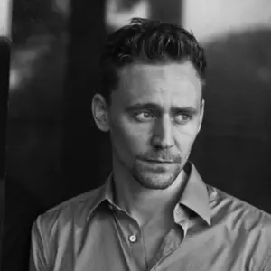 Tom Hiddleston profile picture